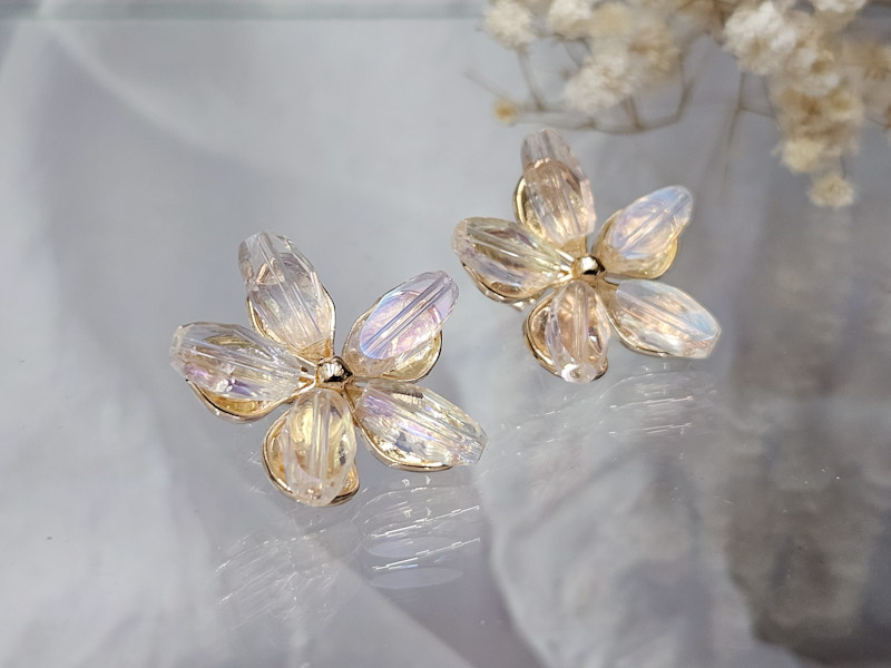 Серьги 1282006600029: цена 495 рублей.