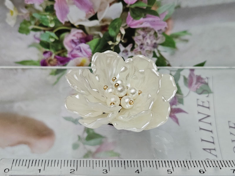 Брошь 1023006500311: цена 230 рублей.