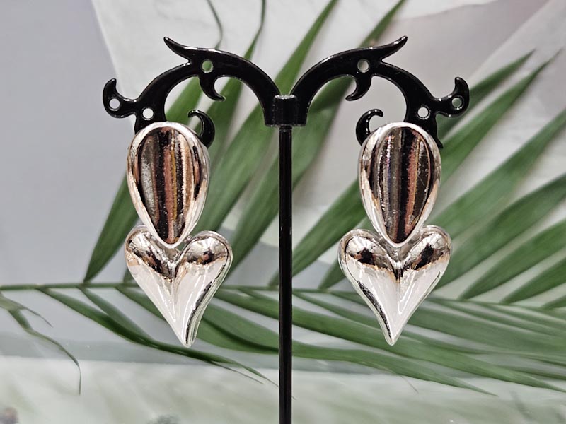 Серьги 2209006500059: цена 575 рублей.