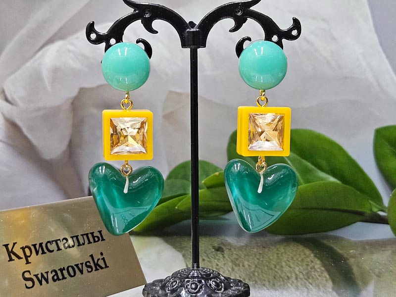 Серьги 1554004500121: цена 1640 рублей.