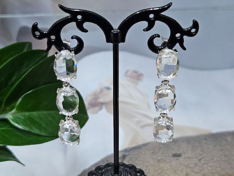 Серьги 1827006300014: цена 765 рублей.