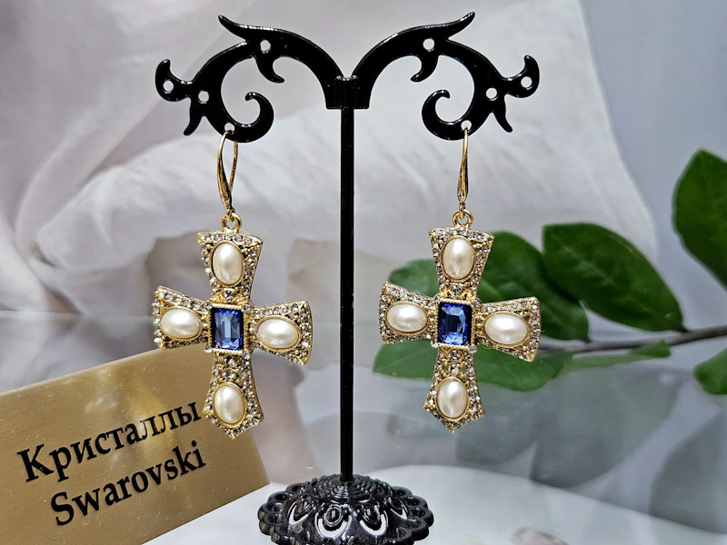 Серьги 1396006600139: цена 2455 рублей.