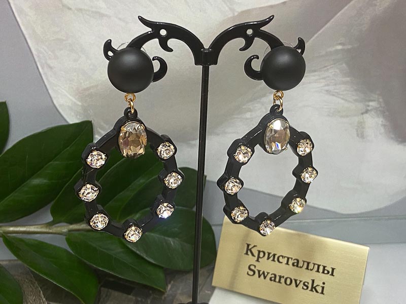 Серьги 1554004300011: цена 2105 рублей.